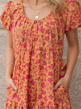 GUC XL Love Olive Co Floral Puff Sleeve Dress in Orange and Pink